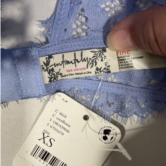 NWT‎ $48 Free People In Clouds Guipure Lace Longline Bra Blue - Picture 10 of 16